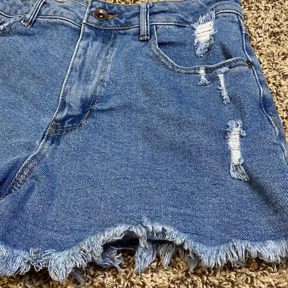 distressed denim shorts - Picture 2 of 6